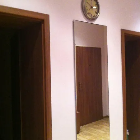 Двухкомнатный Апартамент Ондрейска Appartement Karlovy Vary